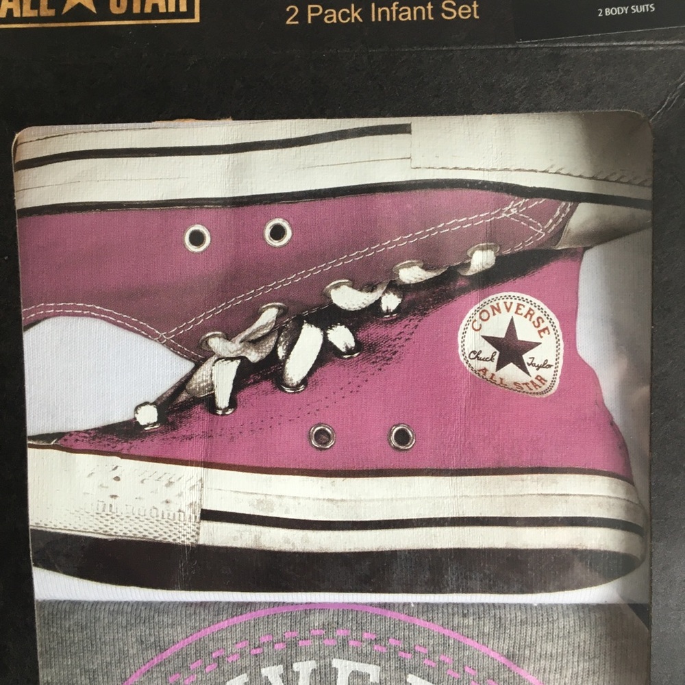 NWT Converse 2 Pack Infant Set Body Suits 0-6M - Picture 3 of 6